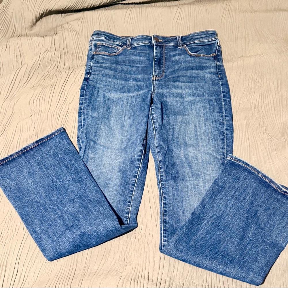 American Eagle Outfitters Light Blue Straight Leg Jeans Hi Rise Skinny Kick